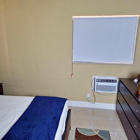The Vacay Inn Lauderdale Lakes 外观 照片